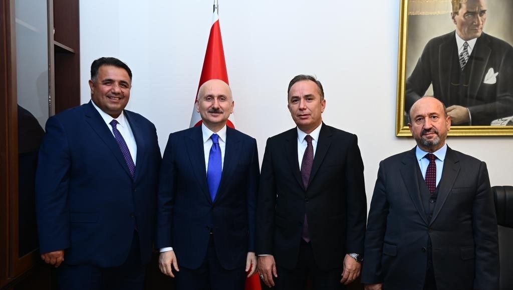 BAKAN KARAİSMAİLOĞLU’NU ÇORUM’A DAVET ETTİLER